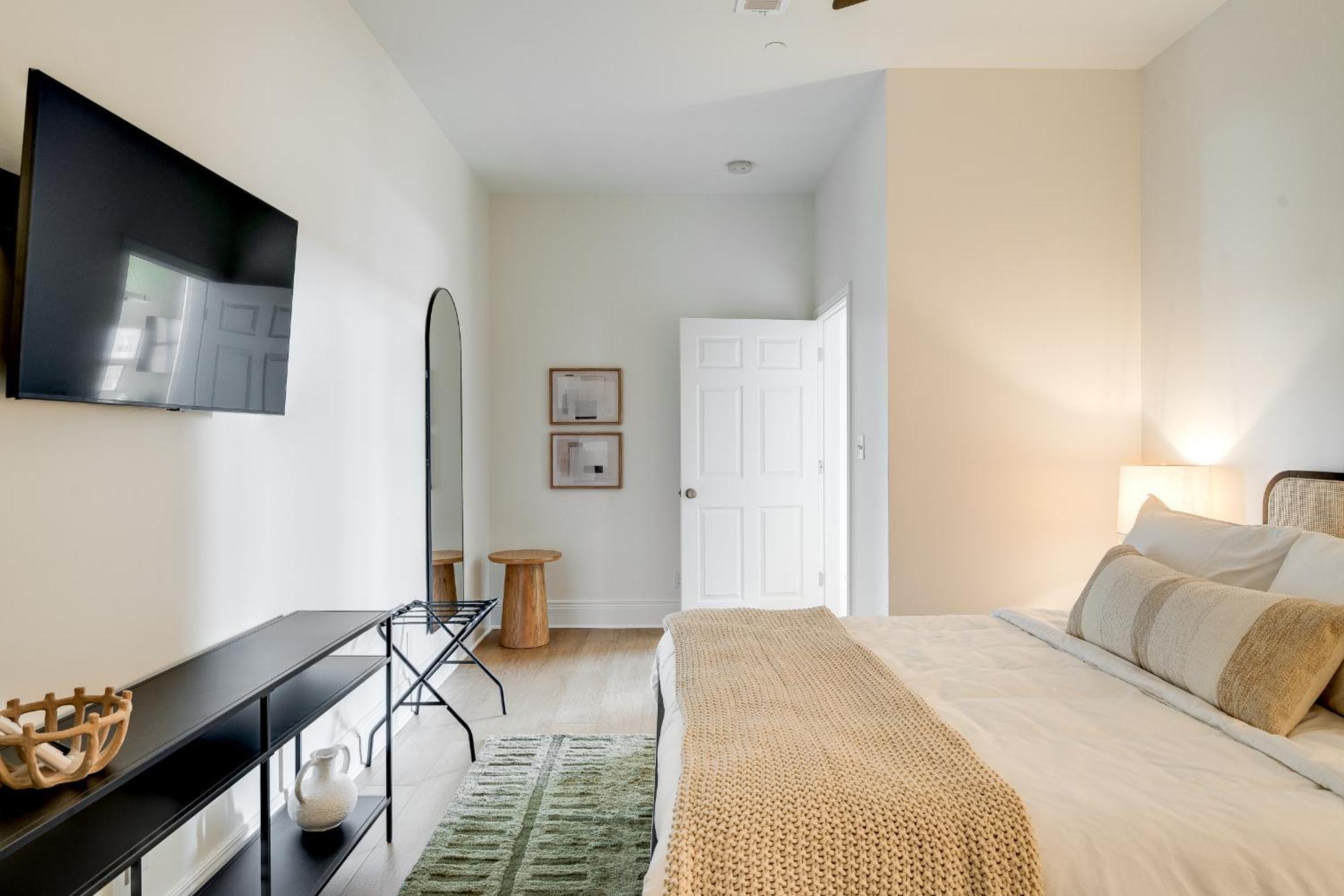 Top Floor Penthouse At The Historic Levy Building Louisville Dış mekan fotoğraf