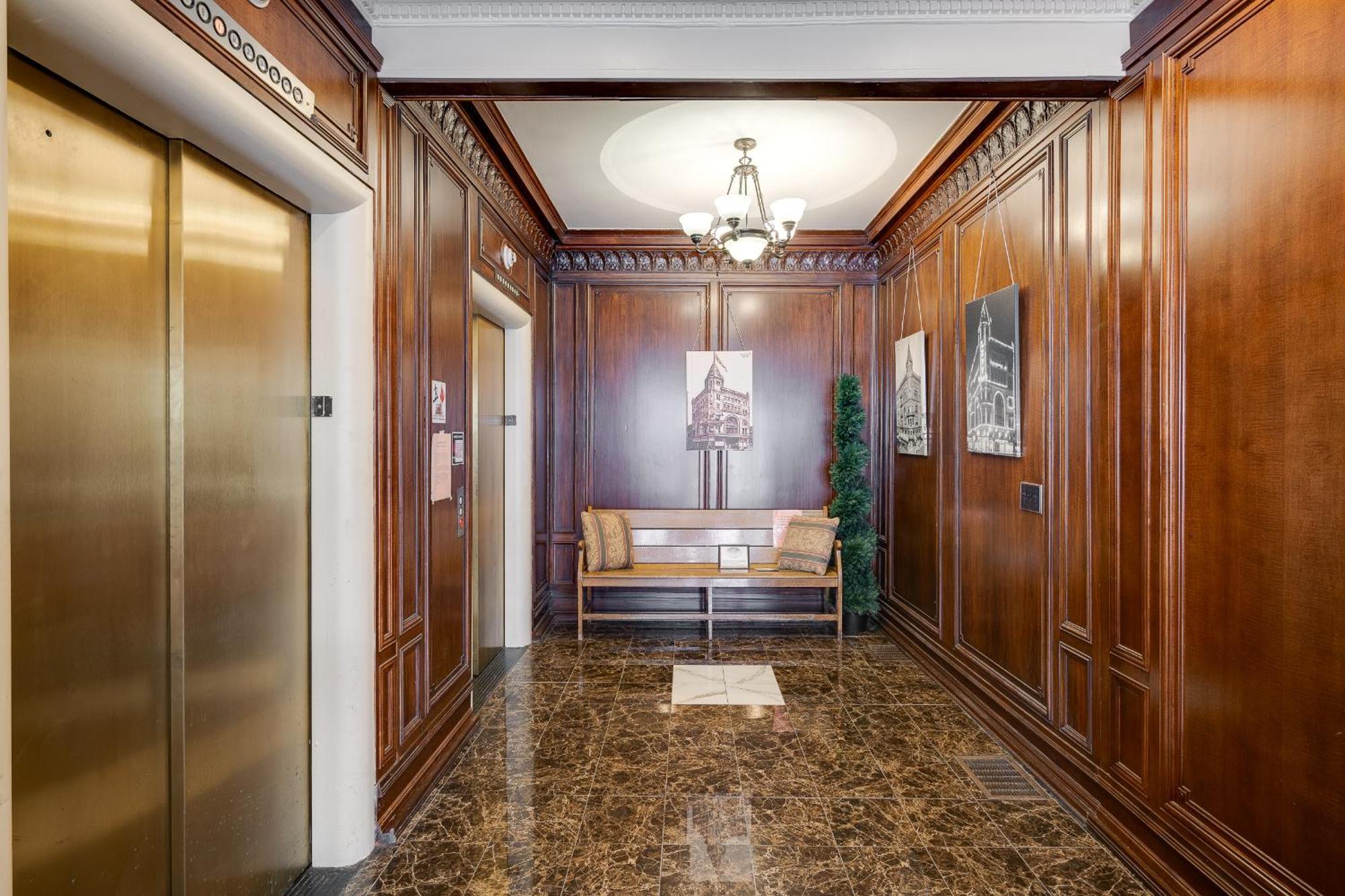 Top Floor Penthouse At The Historic Levy Building Louisville Dış mekan fotoğraf