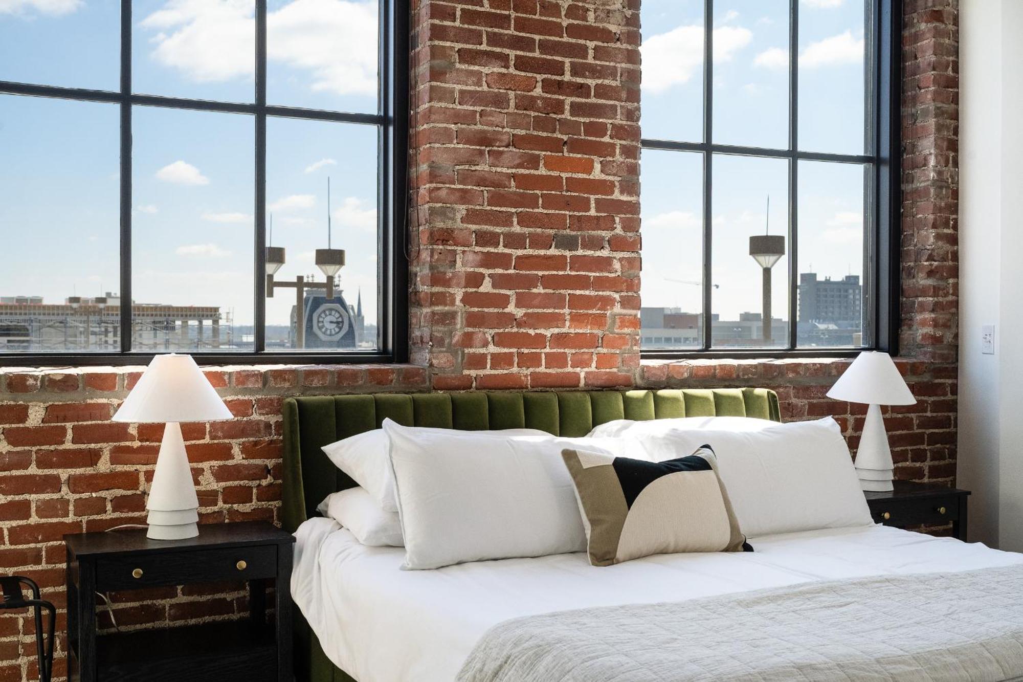 Top Floor Penthouse At The Historic Levy Building Louisville Dış mekan fotoğraf