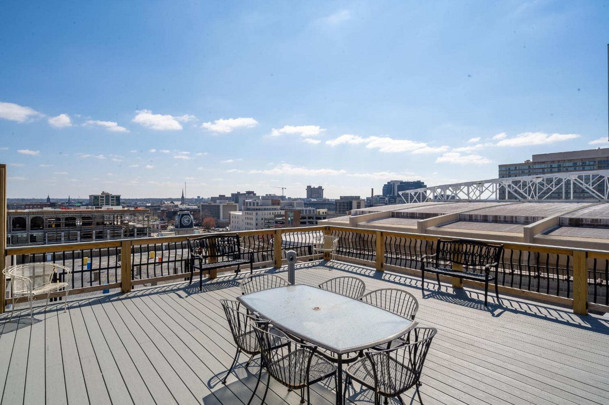 Top Floor Penthouse At The Historic Levy Building Louisville Dış mekan fotoğraf